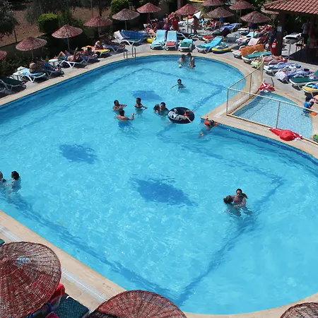 Club Sun Village 3* 伊丘美勒