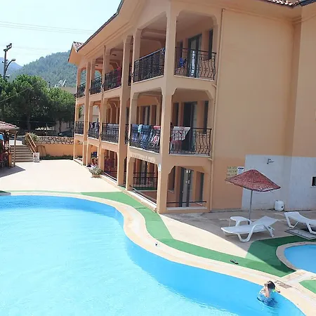 Club Sun Village アパートホテル 3*