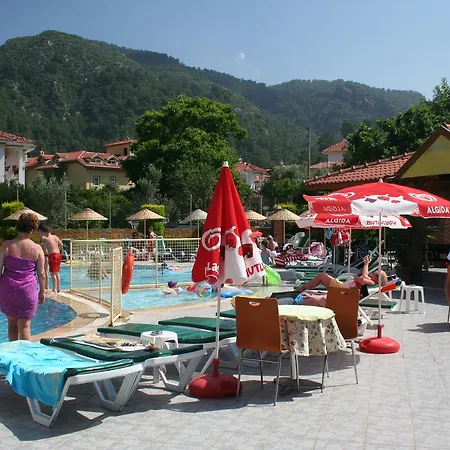 アパートホテル Club Sun Village 3*