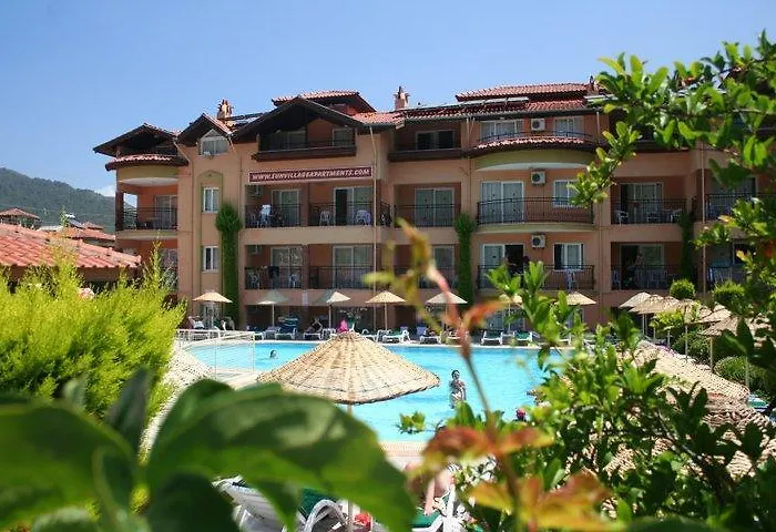 Club Sun Village Hotel de apartamente 3*