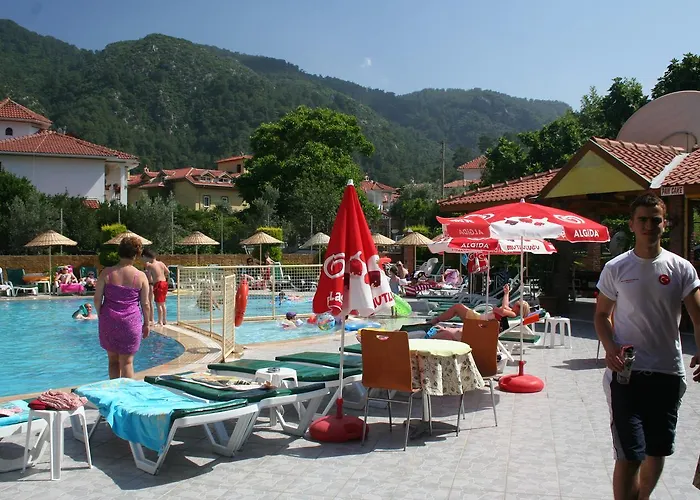 Aparthotel Club Sun Village 3*