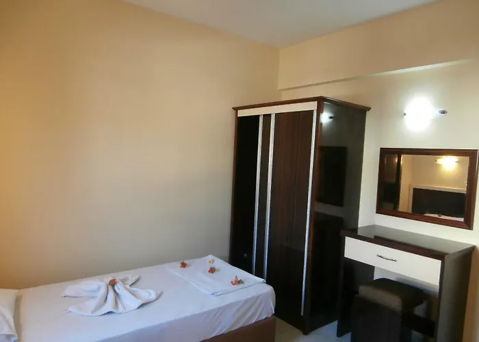 Club Sun Village Aparthotel İçmeler